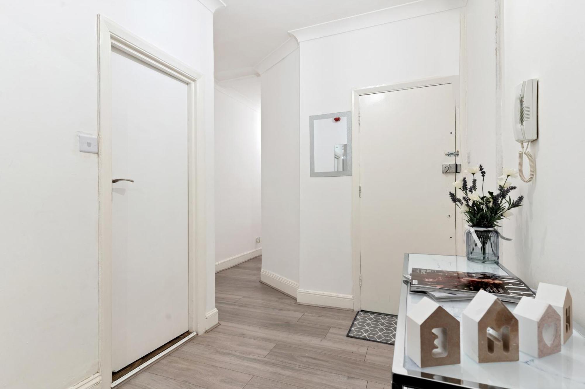 Stylish 2 Bed Apartment Near Central Londra Exterior foto