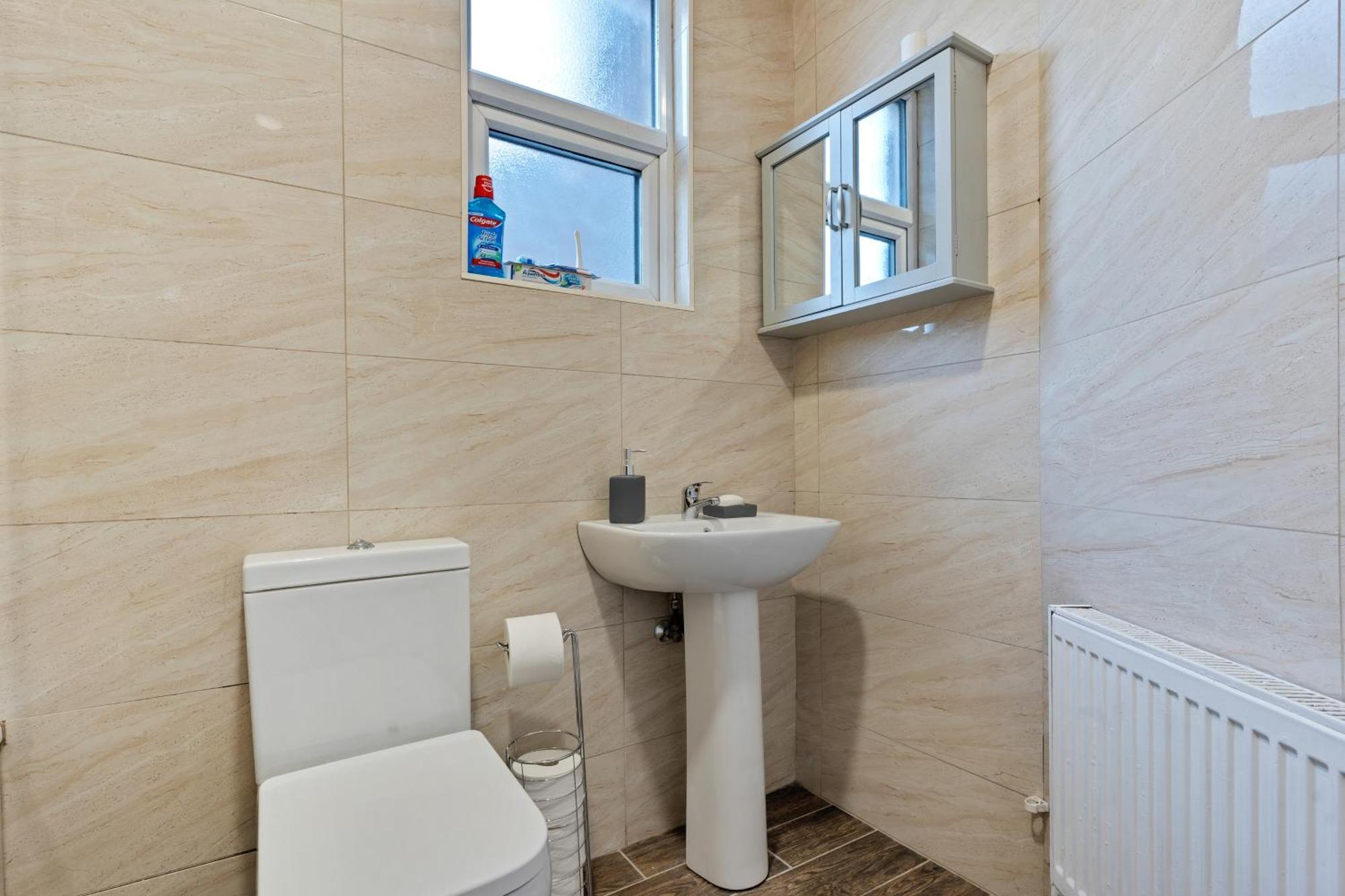 Stylish 2 Bed Apartment Near Central Londra Exterior foto